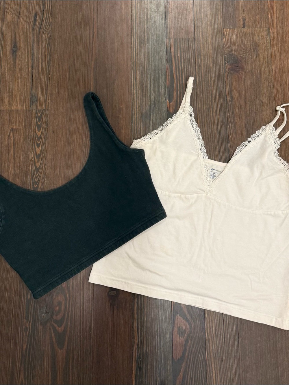 Brandy Melville Bundle!!! Dark Green Cropped Tank & White Lace Trim Cami